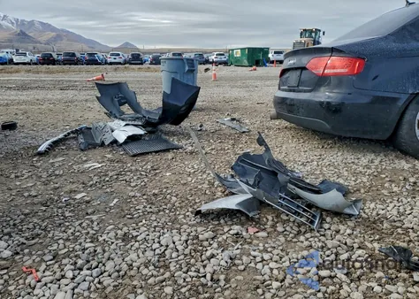 2010 Audi A4 Premium Plus z USA, uszkodzony, nr VIN WAUFFAFL9AN016702